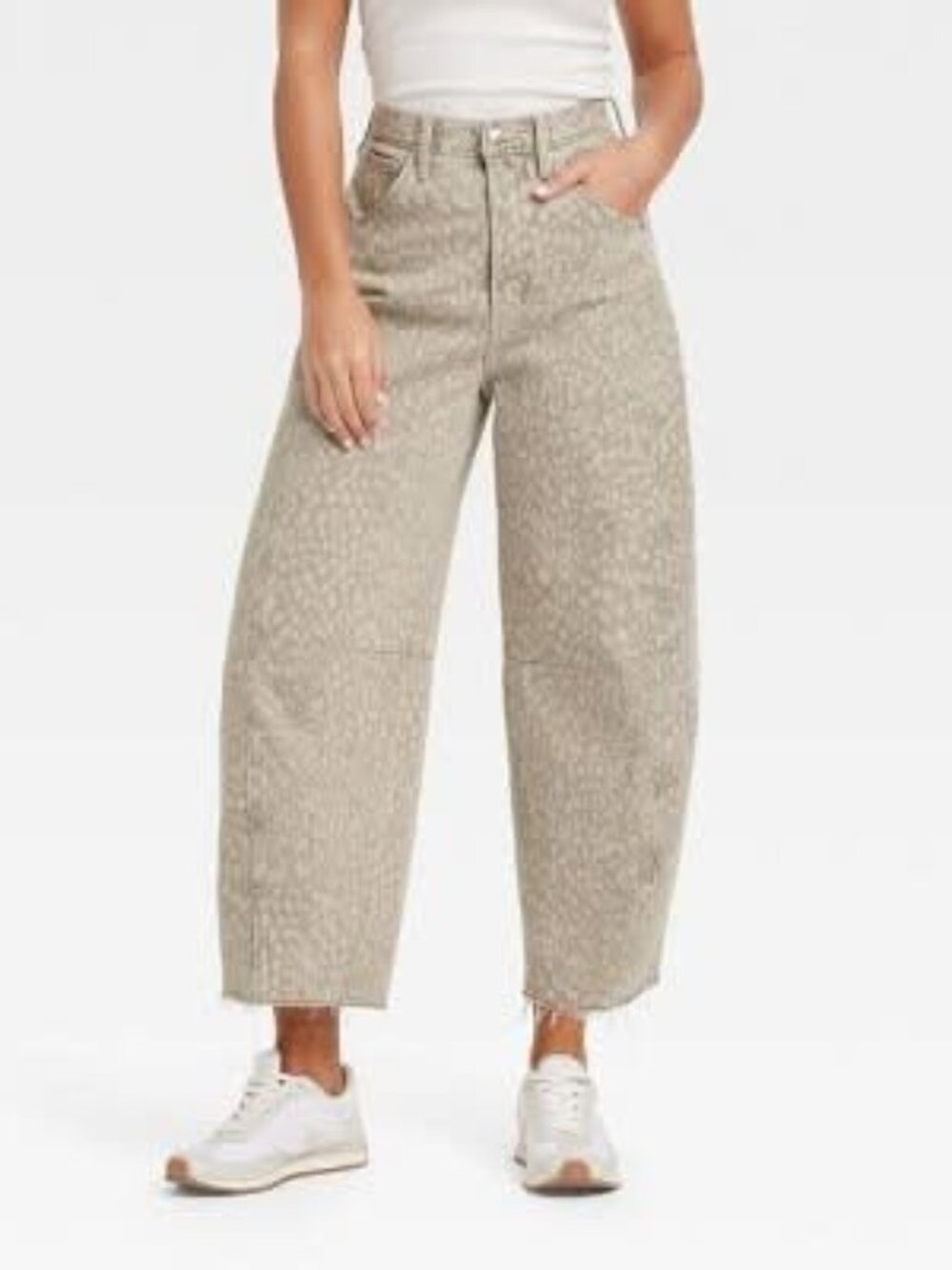 Universal Thread Animal Print Curved Barrel Leg Ankle High Rise